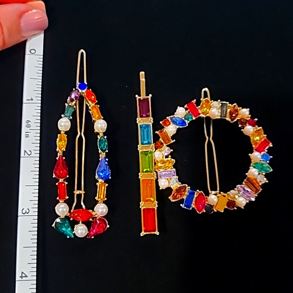 ✨️ Bundle of 3 Jeweled Hair Pins - Picture 4 of 9